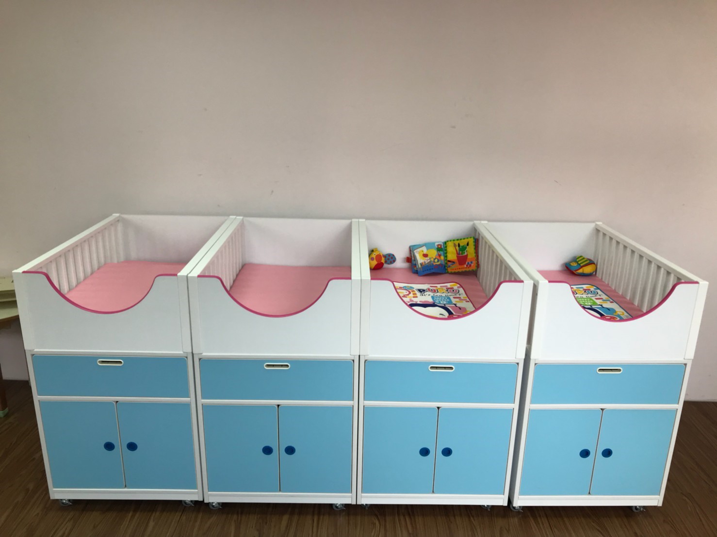 寶寶個人睡床(標題圖檔)